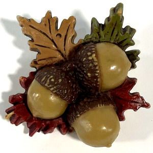 Vintage Hallmark PIN Thanksgiving ACORNS & OAK LEAVES Brooch 1976 Plastic FALL